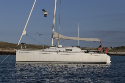 Charter Sailboat Beneteau First 27.7 La Rochelle