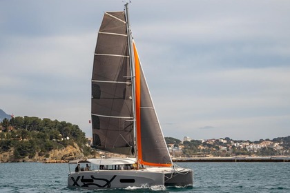 Чартер Катамаран Beneteau Excess 11 Тулон