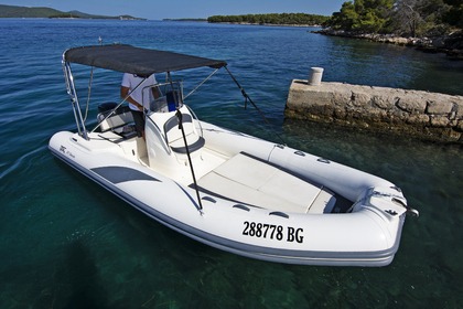 Miete RIB Bsc 5.7 Biograd na Moru