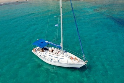 Hire Sailboat Dromor Discovery 3000 Karystos