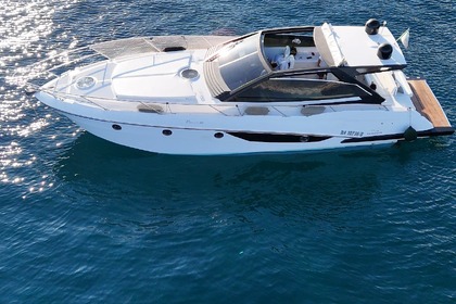 Hyra båt Motorbåt Rio Parana 38 Capri