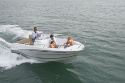 Charter Motorboat Jeanneau Cap Camarat 615 open Palavas-les-Flots