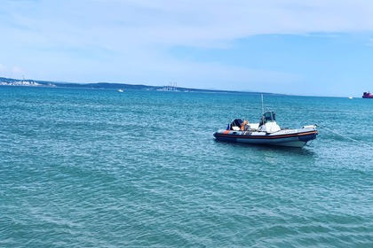 Charter Motorboat Zodiac Open pro 550 Martigues