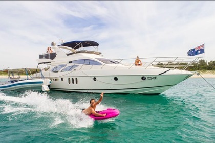 Charter Motorboat Azimut 62 Main Beach