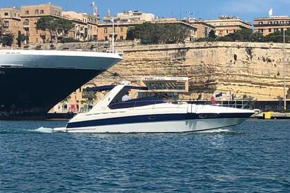 Hire Motorboat Bavaria 38 Manoel Island