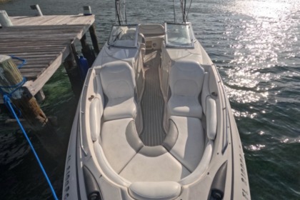 Rental Motorboat Monterey 298 Ss Nassau