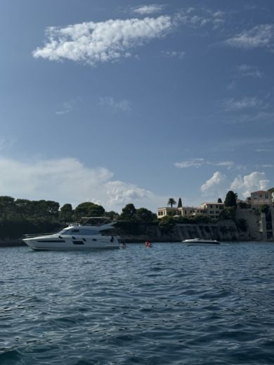 Νίκαια Motorboat Cranchi Cranchi E26 alt tag text