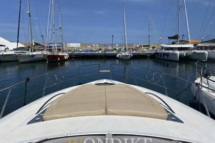 Noleggio Barca a motore Sessa Marine C42 Bari