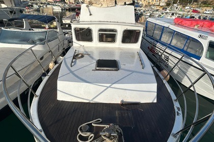Hire Motorboat E & P Caruana Duffy & Duffy Gozo
