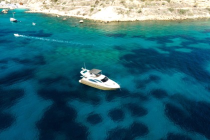 Charter Motorboat Azimut 46 Paralimni