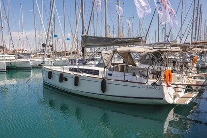 Verhuur Zeilboot BENETEAU OCEANIS 38.1 Lefkada