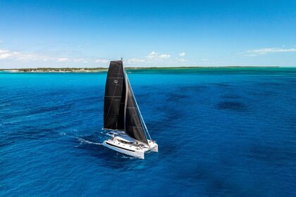 Charter Catamaran Leopard Catamarans / Robertson & Caine Leopard 52 Marina di Portorosa