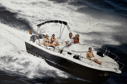 Hire Motorboat White Shark 268 Sainte-Maxime