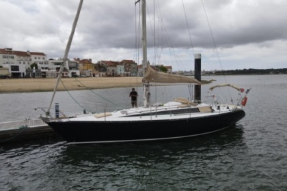 Miete Segelboot Dufour Dufour 39 Classic Lissabon