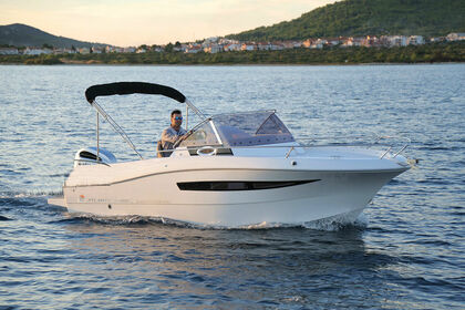 Charter Motorboat Atlantic 690 Cabin Krk