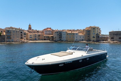 Noleggio Barca a motore Itama 42 Saint-Tropez