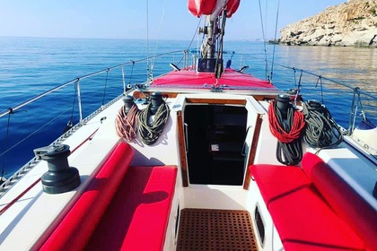 Hire Sailboat ULDB Custom One Off Lindos