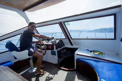 Location Bateau à moteur RAFFAELLI 10.5 Îles Éoliennes