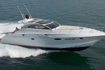 Charter Motorboat Rizzardi Incredibile 45 Capri