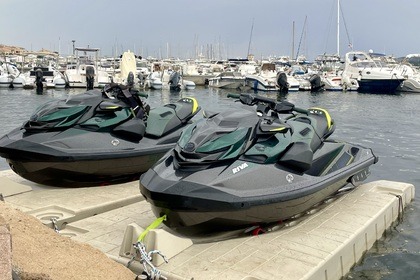 Charter Jet ski Seadoo RXP-X RS 300 Apex Cannigione