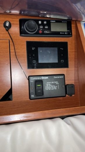 Athens Sailboat Beneteau Oceanis 51.1 alt tag text