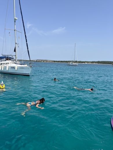 Pola Motorboat Elan Elan 35 alt tag text