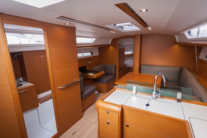 Miete Segelboot  Sun Odyssey 419 (1WC) Propriano
