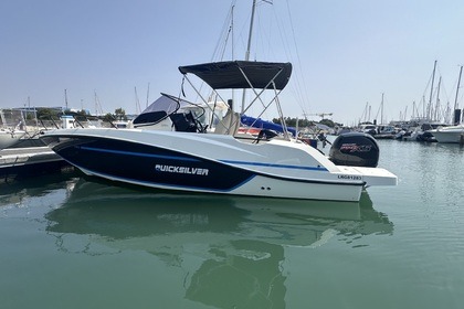 Location Bateau à moteur Quicksilver 705 Open La Rochelle