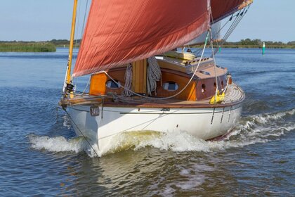Charter Sailboat Farringdon 30 Norfolk Broads Sail Boat Martham