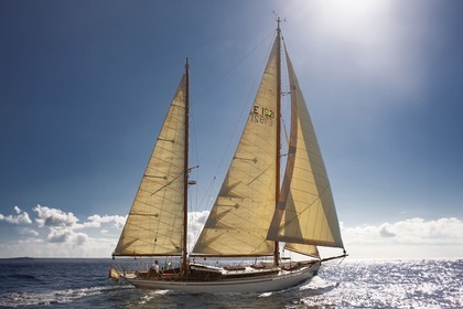 Charter Sailboat John Alden Ketch Port de Sóller