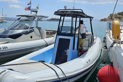 Noleggio Gommone Colnago Colnago 33 Macarsca