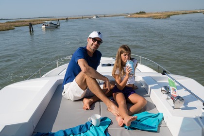 Alquiler Lancha Houseboat Poseidon 45 Casale sul Sile