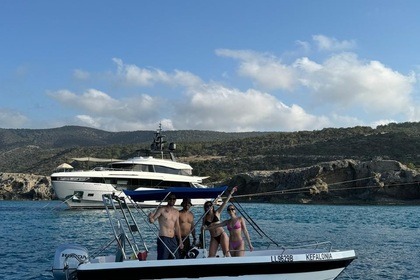 Rental Motorboat Amathounta Amathounta 18 Latsi