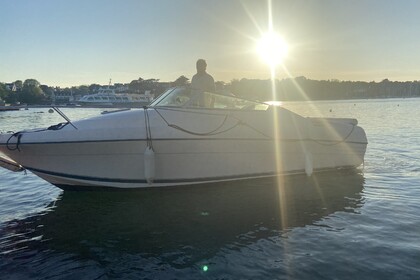 Rental Motorboat Jeanneau Leader 705 Bénodet