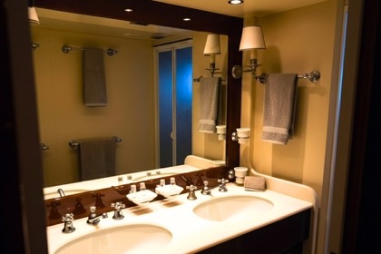 Location Yacht Falcon 80S Saint-Tropez