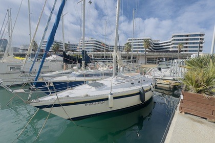 Hire Sailboat Nao Glass Puma 32 Barcelona
