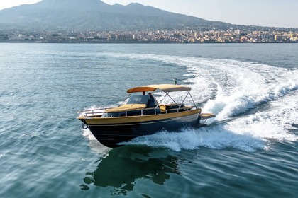 Charter Motorboat Gozzo Positano Sole Amalfi