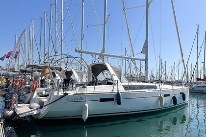 Charter Sailboat Beneteau Oceanis 45 Barcelona