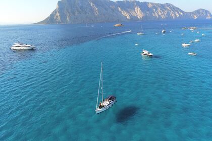 Charter Sailboat Bavaria Vision 40 Olbia