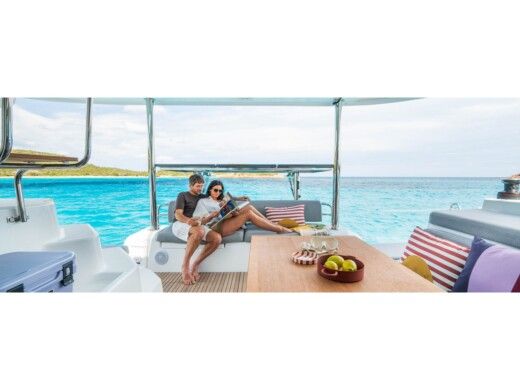 Catamaran  Lagoon 38 Boat layout