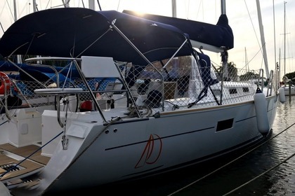 Hire Sailboat Delta Yacht Charter 41 Angra dos Reis