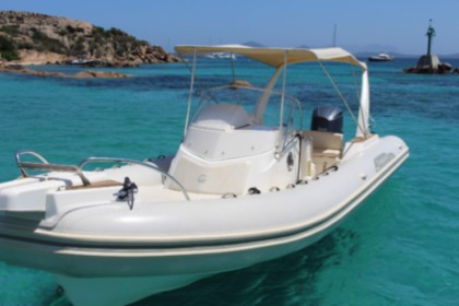 Noleggio Gommone Capelli Capelli Tempest 850 Arzachena