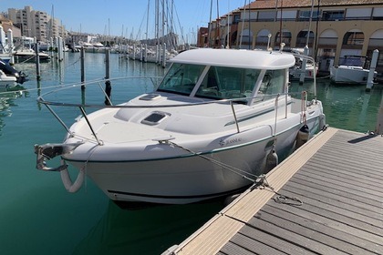 Location Bateau à moteur Jeanneau MERRY FISHER La Grande-Motte