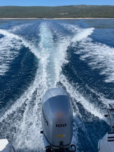 Veglia Motorboat BARRACUDA 545 - 372kk alt tag text