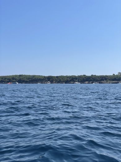 Мандельё-ла-Напуль Motorboat Polyesteryacht Titanium650 alt tag text