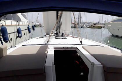 Miete Segelboot Beneteau 46.1 Piräus