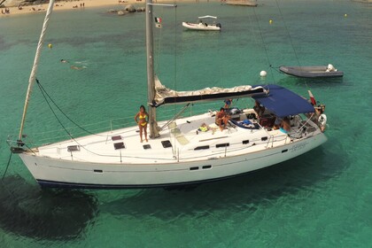 Hire Sailboat Beneteau Oceanis 473 La Maddalena