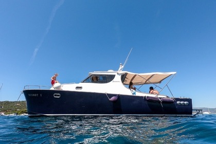 Hire Motorboat Guletti Custom-made Lobster Split