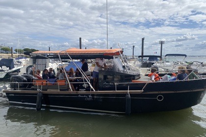 Charter Motorboat Beacher V10.2 Arcachon