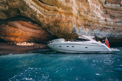 Charter Motorboat Sunseeker Portofino 46 Vilamoura